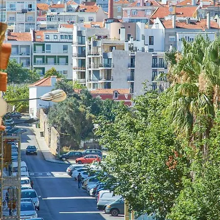 Apartment Charming Em Belem-books And Canvas Lissabon